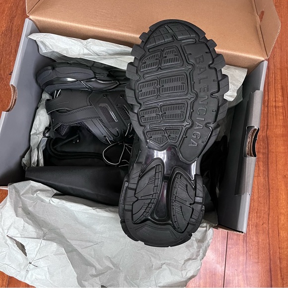 Balenciaga Track Runners - Picture 3 of 5